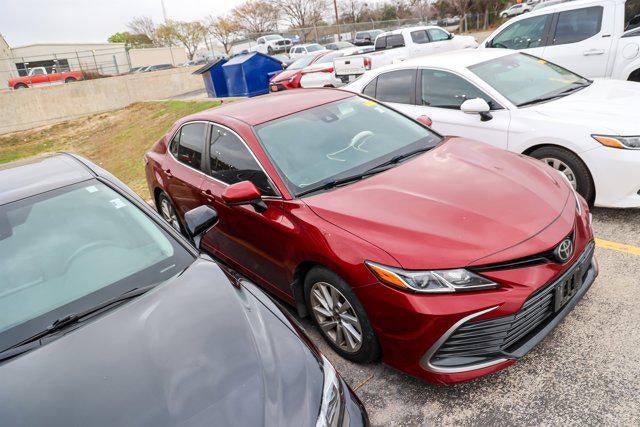 2022 Toyota CAMRY LE