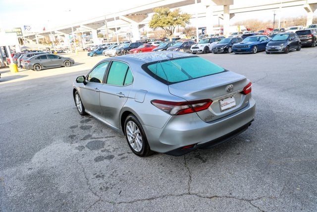 2024 Toyota CAMRY LE