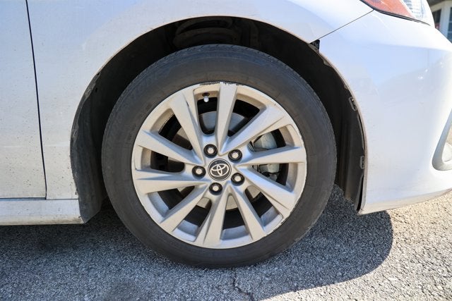 2024 Toyota CAMRY LE