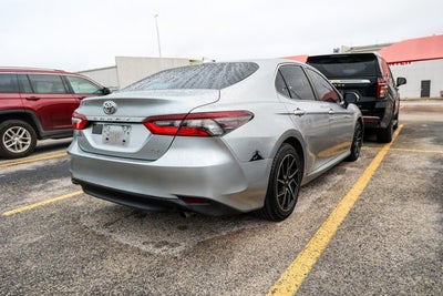 2022 Toyota Camry LE