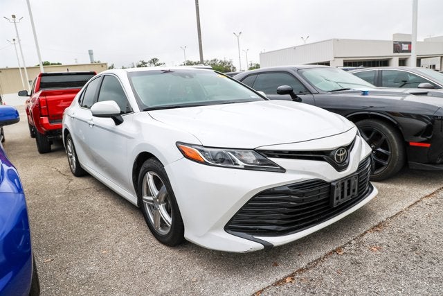 2020 Toyota CAMRY LE