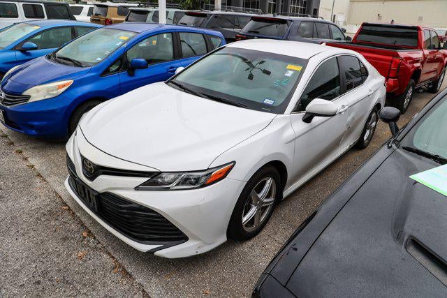 2020 Toyota CAMRY LE