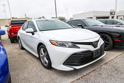 2020 Toyota CAMRY LE