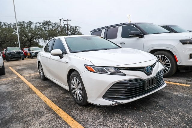 2020 Toyota Camry Hybrid LE