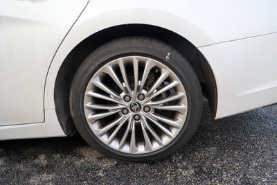 2021 Toyota AVALON Limited