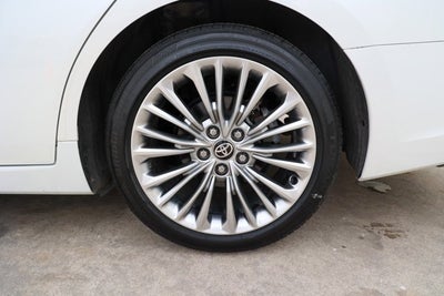 2021 Toyota AVALON Limited