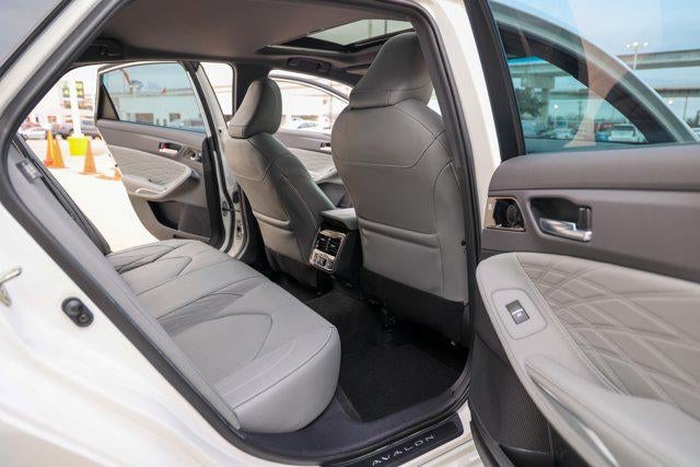 2021 Toyota AVALON Limited