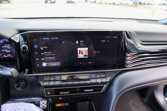 2025 Toyota CAMRY XSE