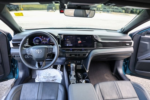 2025 Toyota CAMRY XSE
