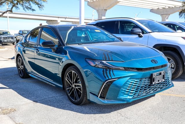 2025 Toyota CAMRY XSE
