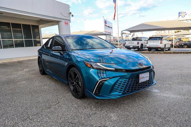 2025 Toyota CAMRY XSE