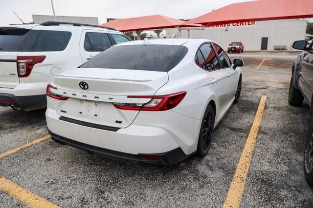 2025 Toyota Camry SE