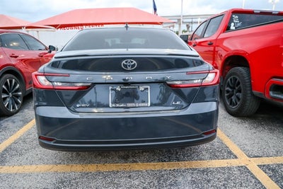 2025 Toyota Camry SE