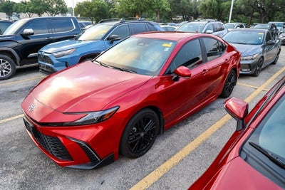 2025 Toyota Camry SE