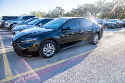 2025 Toyota CAMRY LE
