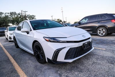 2025 Toyota Camry SE