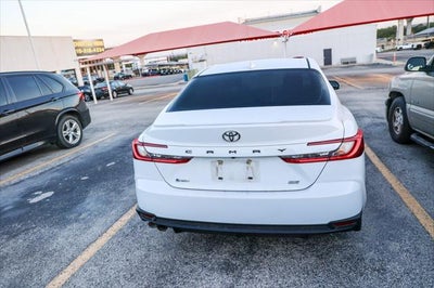 2025 Toyota Camry SE