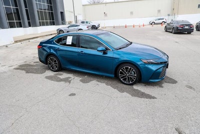 2025 Toyota CAMRY XLE