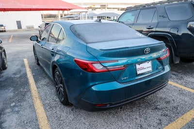 2025 Toyota CAMRY XLE