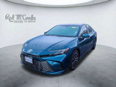 2025 Toyota CAMRY XLE