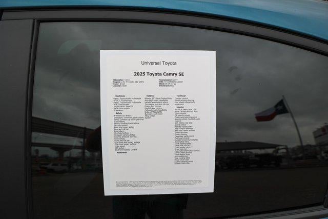 2025 Toyota CAMRY SE