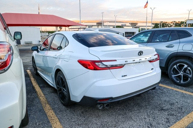 2025 Toyota CAMRY SE