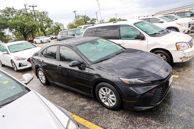 2025 Toyota CAMRY LE