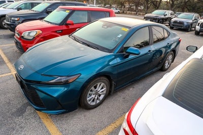 2025 Toyota CAMRY LE