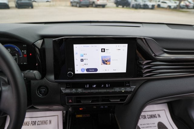 2025 Toyota CAMRY SE