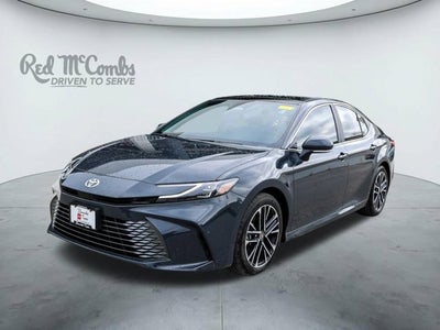 2025 Toyota CAMRY XLE