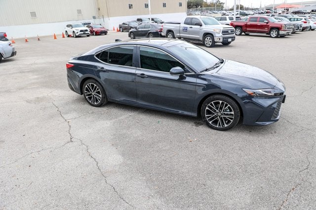 2025 Toyota CAMRY XLE