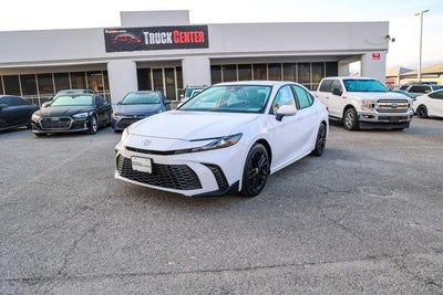 2025 Toyota CAMRY SE