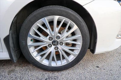 2020 Toyota Camry Hybrid Hybrid XLE