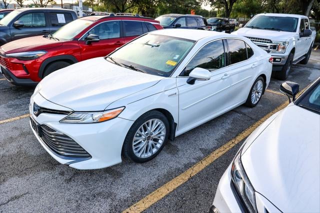 2020 Toyota Camry Hybrid Hybrid XLE