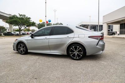 2024 Toyota CAMRY SE