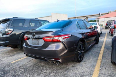2020 Toyota CAMRY SE
