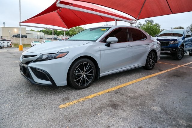 2023 Toyota CAMRY SE