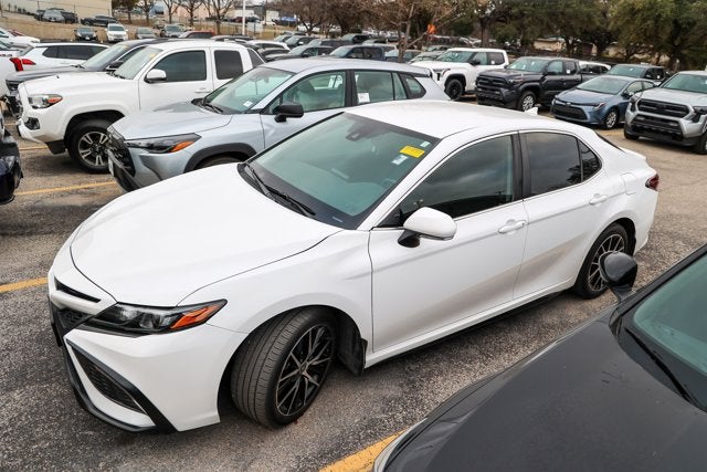 2024 Toyota CAMRY SE
