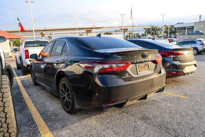 2024 Toyota CAMRY SE