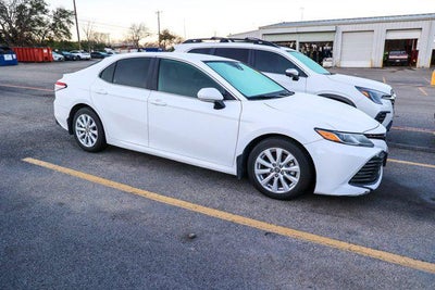 2020 Toyota CAMRY LE