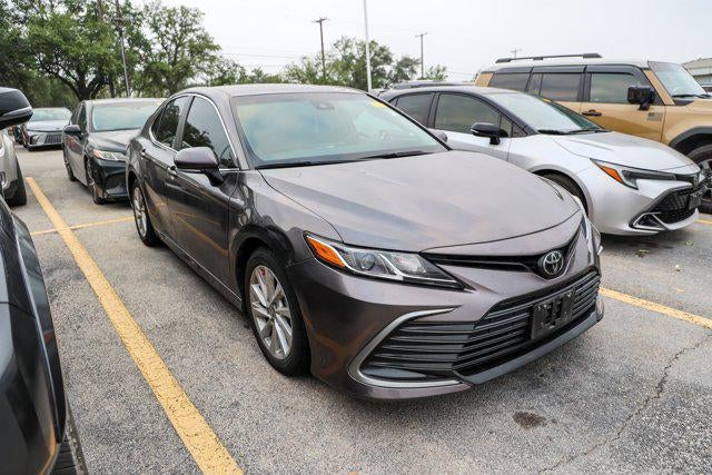 2024 Toyota CAMRY LE