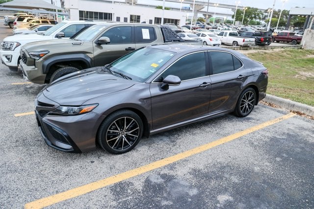 2023 Toyota Camry SE