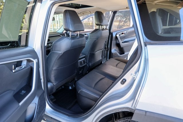 2022 Toyota RAV4 HYBRID Hybrid XLE Premium