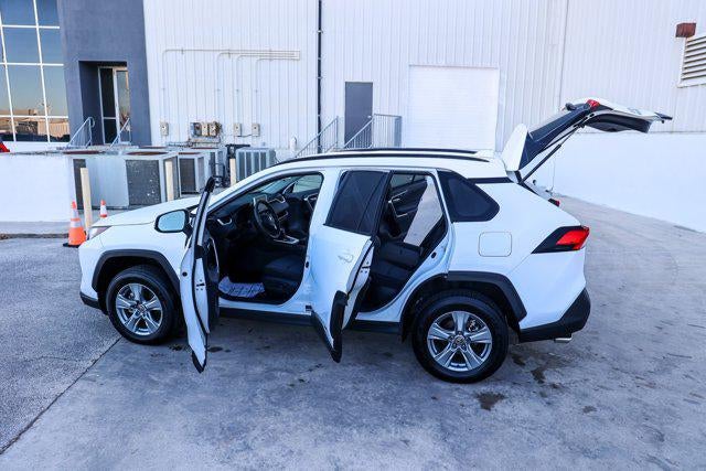 2025 Toyota RAV4 HYBRID Hybrid XLE