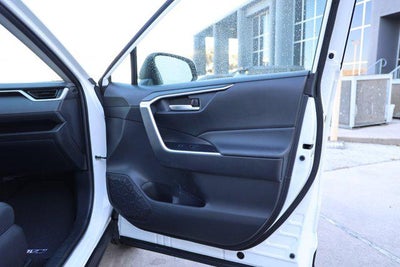 2025 Toyota RAV4 HYBRID Hybrid XLE