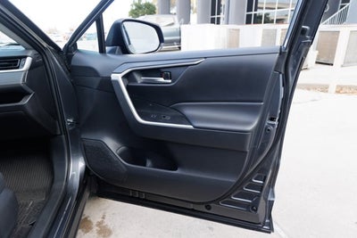 2025 Toyota RAV4 HYBRID Hybrid XLE