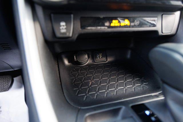 2025 Toyota RAV4 HYBRID Hybrid XLE