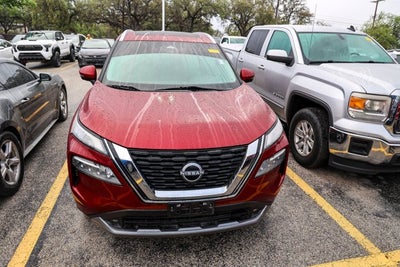 2022 Nissan Rogue SL