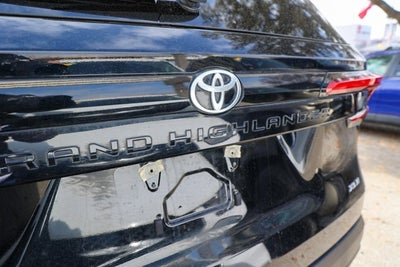 2024 Toyota GRAND HIGHLANDER XLE