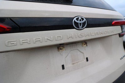 2024 Toyota GRAND HIGHLANDER Limited